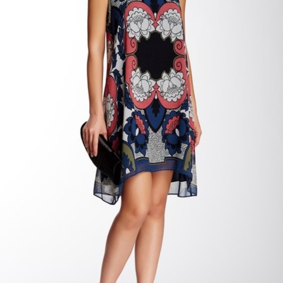 Max Studio Sleeveless Shift Dress - Picture 5 of 5